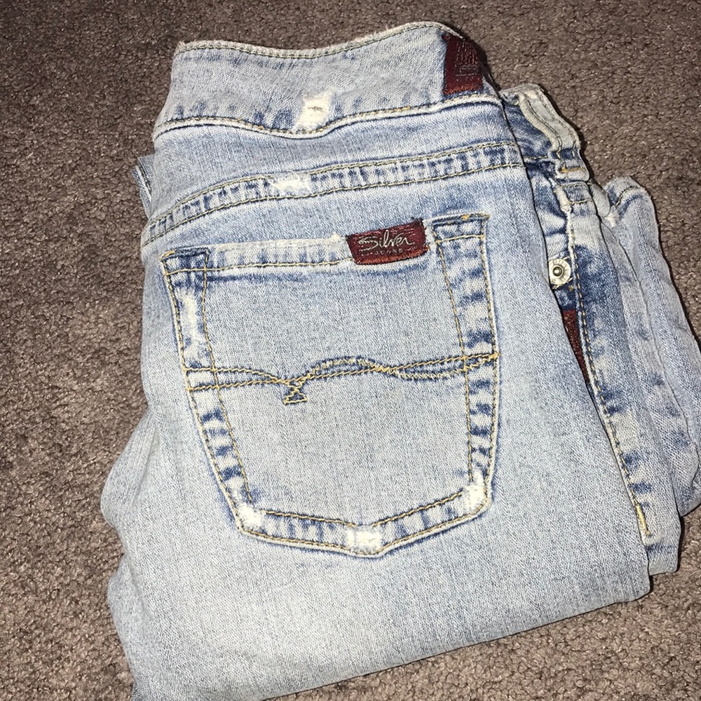 Silver jeans worn style